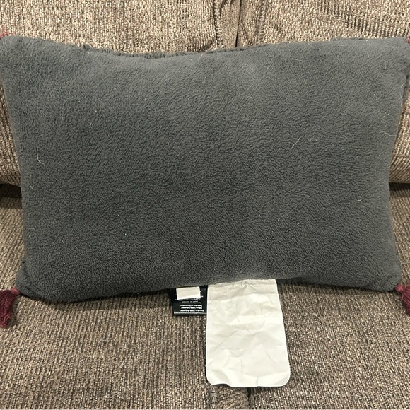 Fleece Cuddl Duds Pillow - Picture 3 of 5